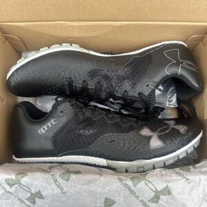 Under Armour U Kick Sprint 4 Track Shoes W/ Spikes Bag & Box Size 12 Mens